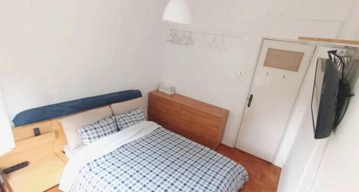 Habitación en casa particular Quartos Em Familiar - Temos Cao Lisboa
